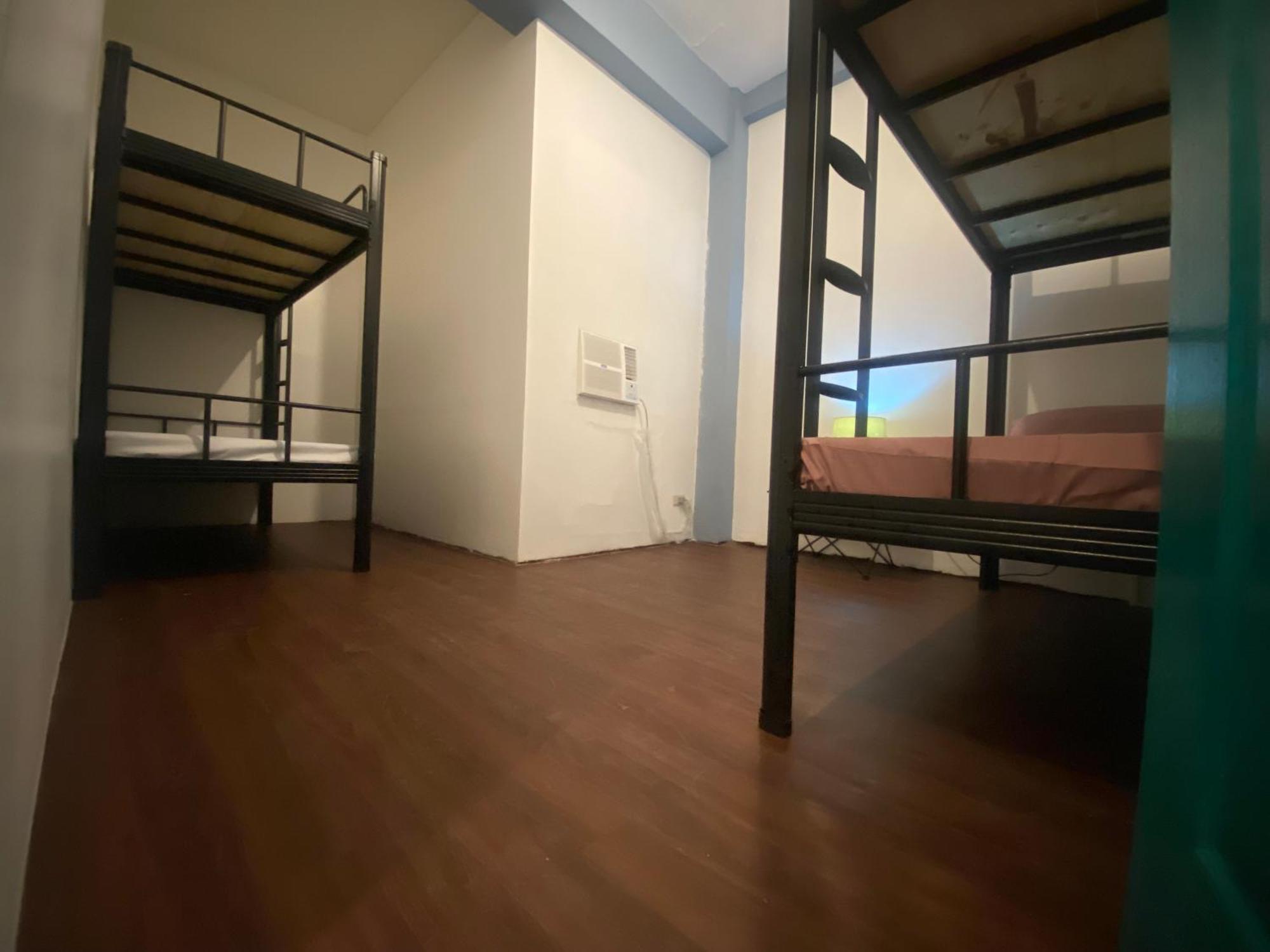 Lime Lite Manila Hostel Makati City Esterno foto