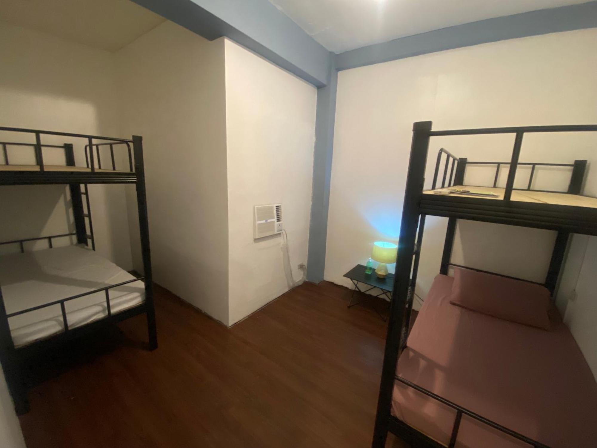 Lime Lite Manila Hostel Makati City Esterno foto